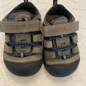 Toddler KEEN Newport Shoes Size 5c